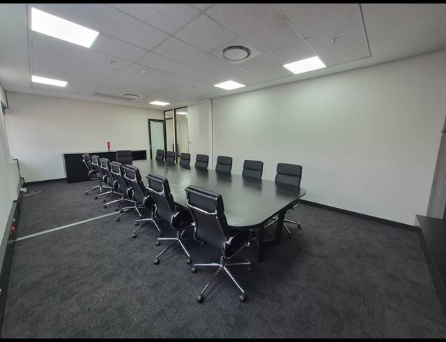 299M² OFFICE TO LET IN RIVONIA